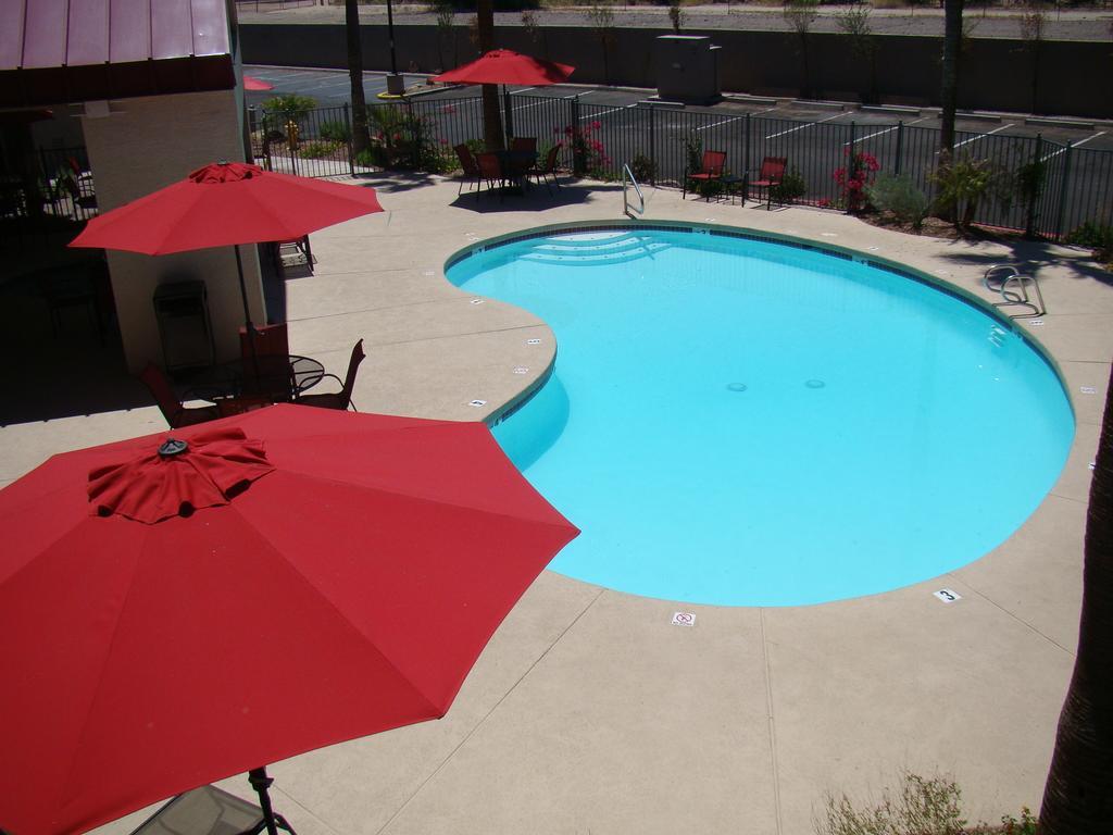 Infinity Inn & Suites Tempe Exterior foto
